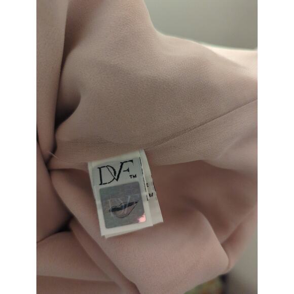 Diane Von Furstenberg 100% Silk Blush Pink Tini Dress Sz 4 - Picture 11 of 12